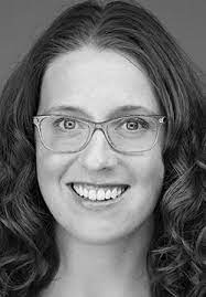 Dr. Lauren Forsythe Headshot